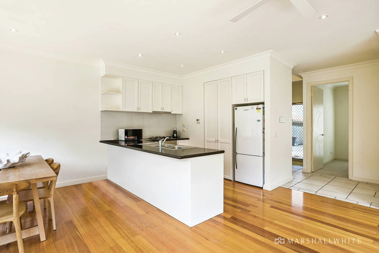 2/34 Mcindoe Parade, Parkdale, VIC