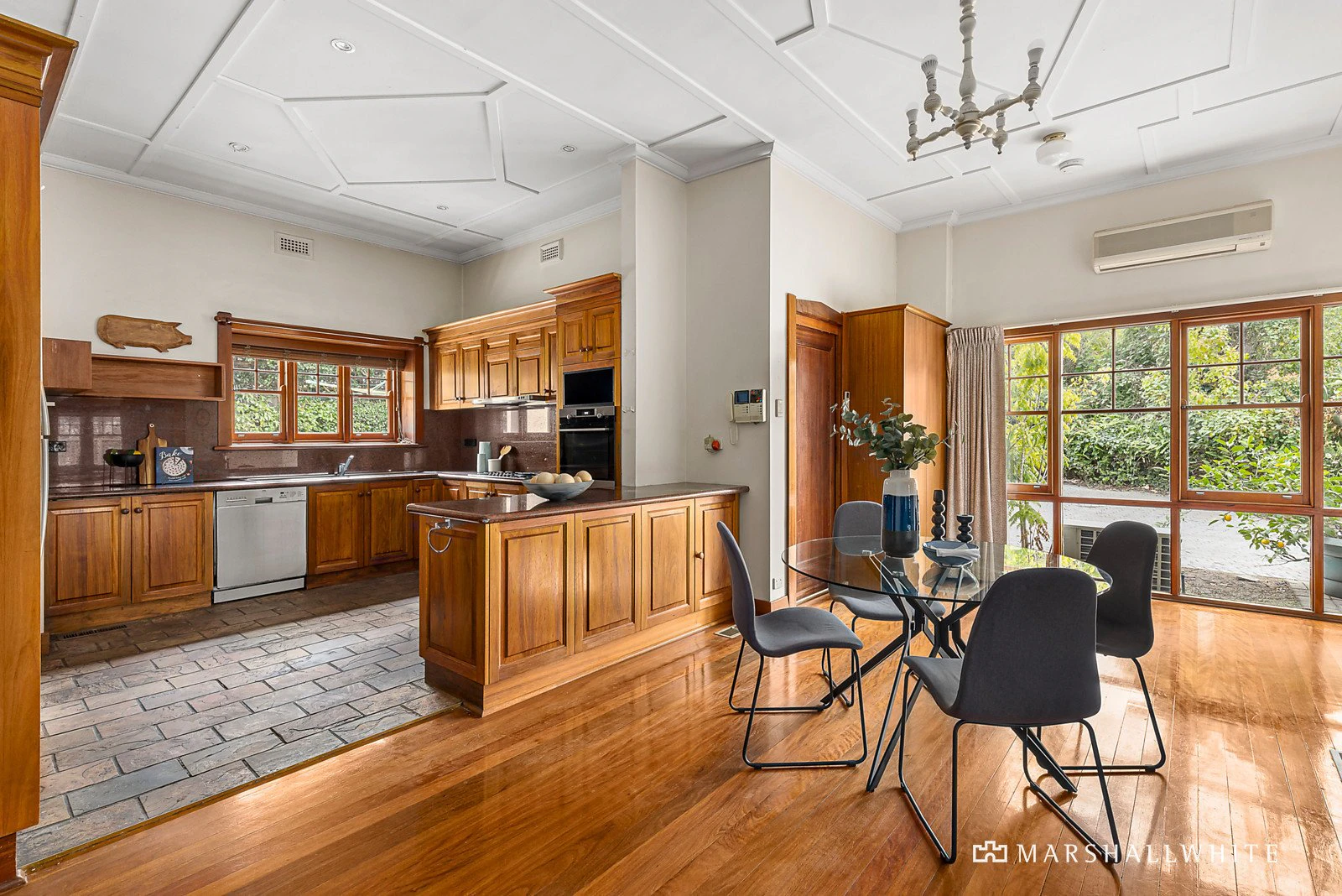 35 Deepdene Road, Balwyn, VIC