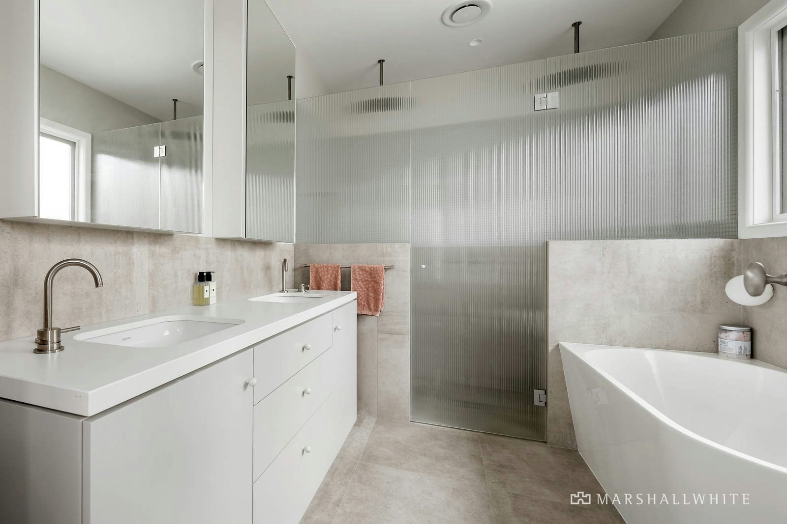 43 Ramsay Avenue, Kew East, VIC