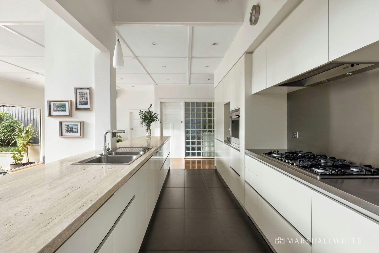 11 Elaroo Avenue, Camberwell, VIC