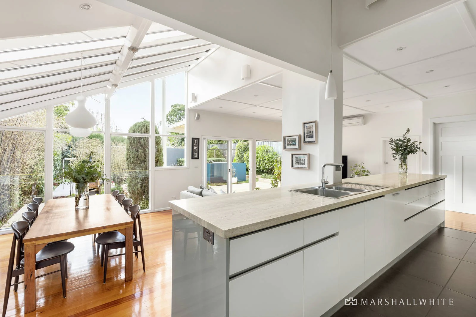 11 Elaroo Avenue, Camberwell, VIC