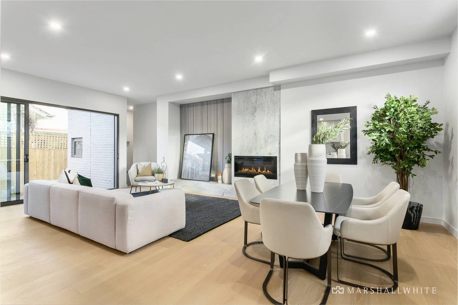 1/10 Tyne Street, Camberwell, VIC