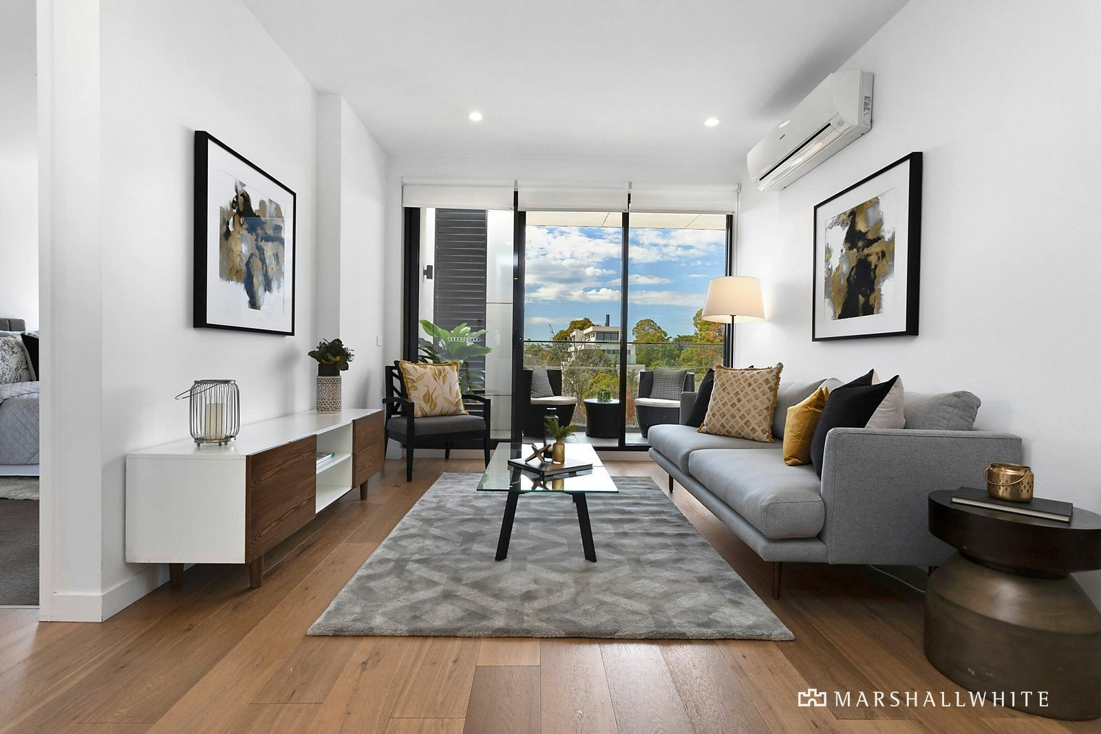 202/4 Station Street, Blackburn, VIC