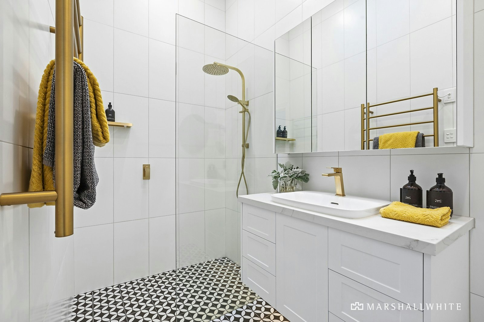 32 Longmore Street, St Kilda West, VIC