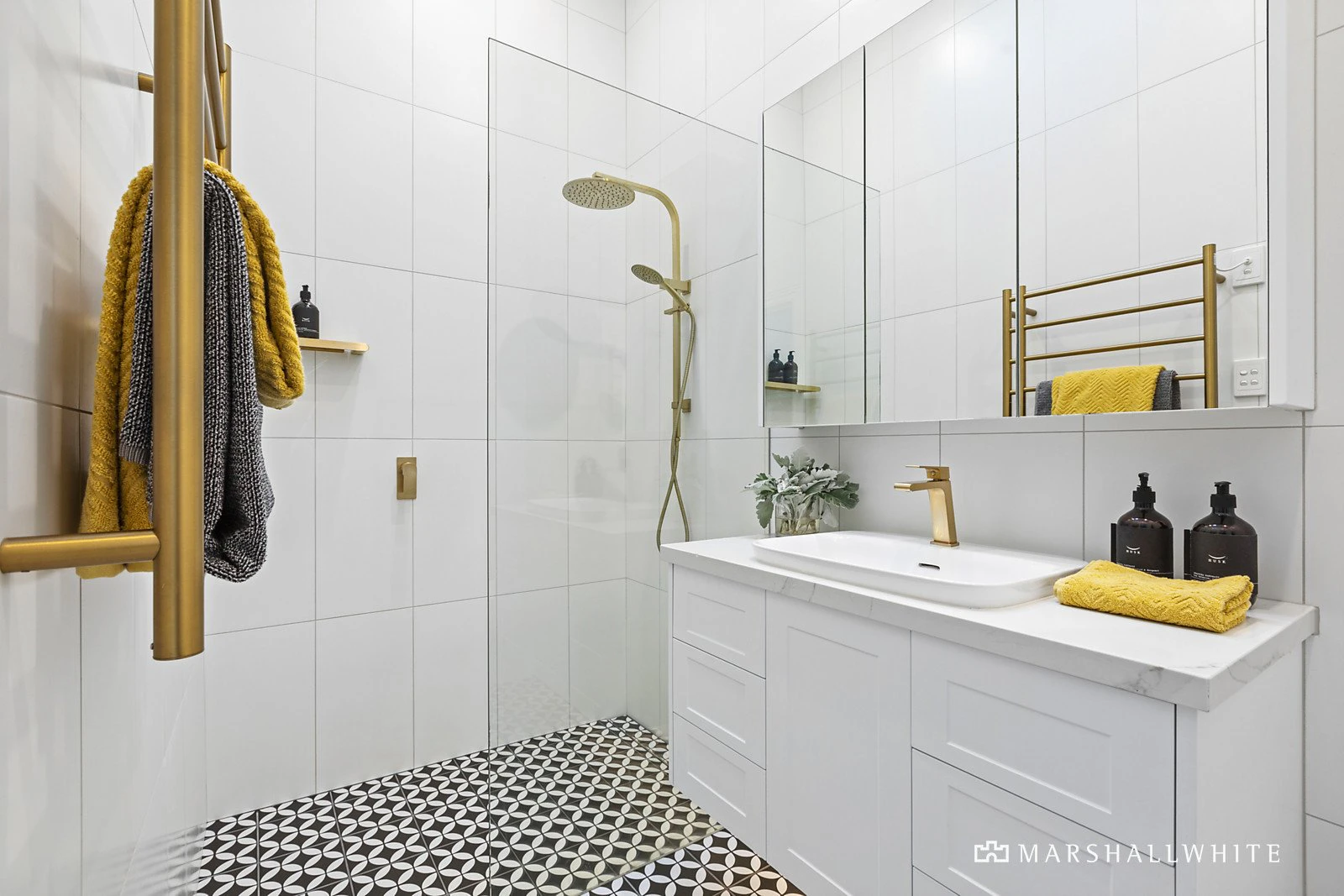 32 Longmore Street, St Kilda West, VIC