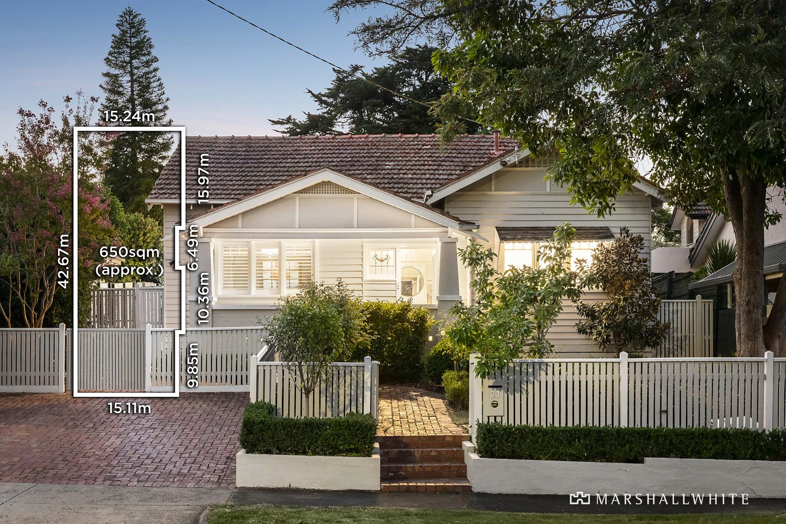 20 Hillside Parade, Glen Iris, VIC