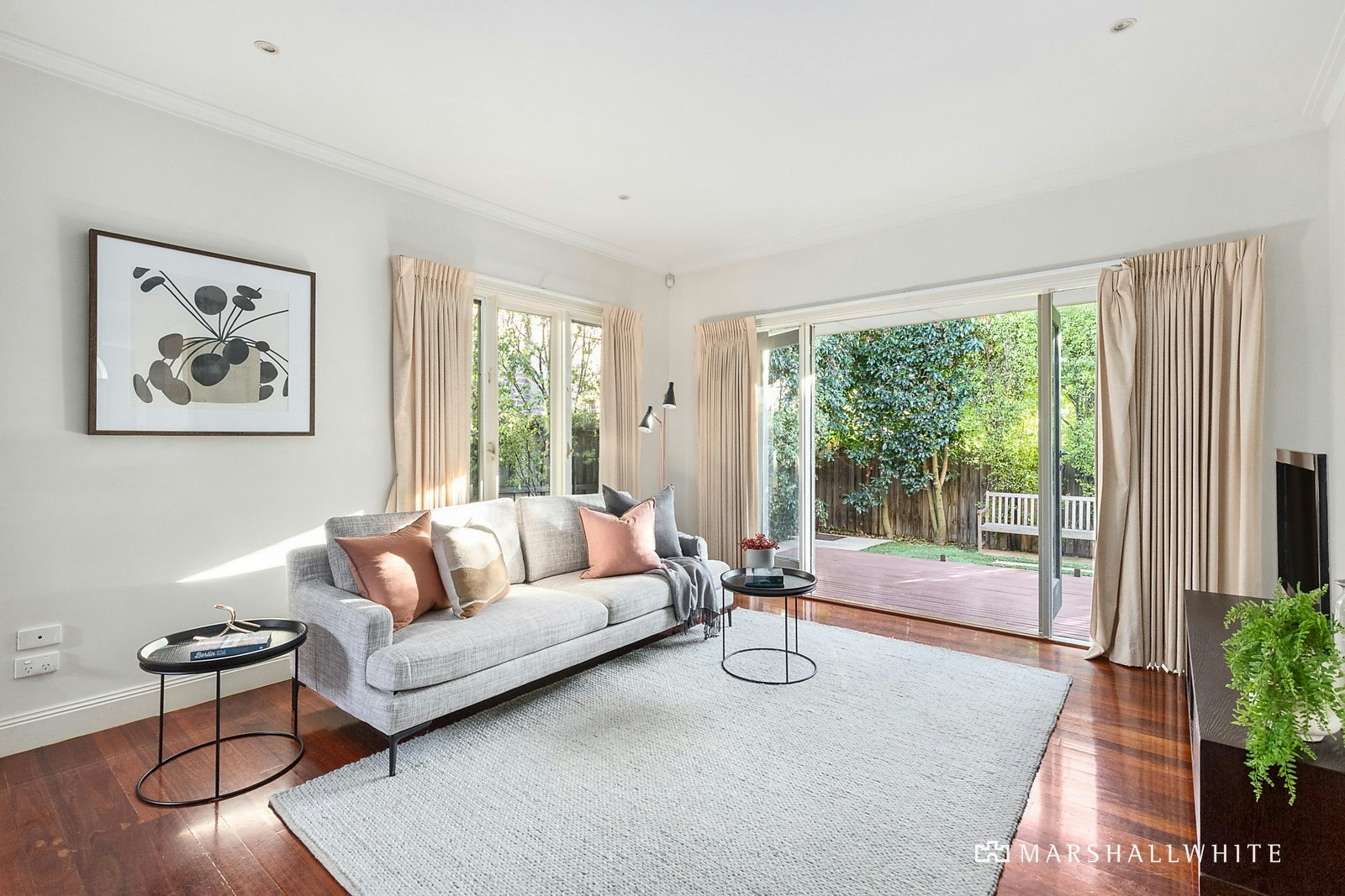 2/16 Hollsmoor Road, Camberwell, VIC