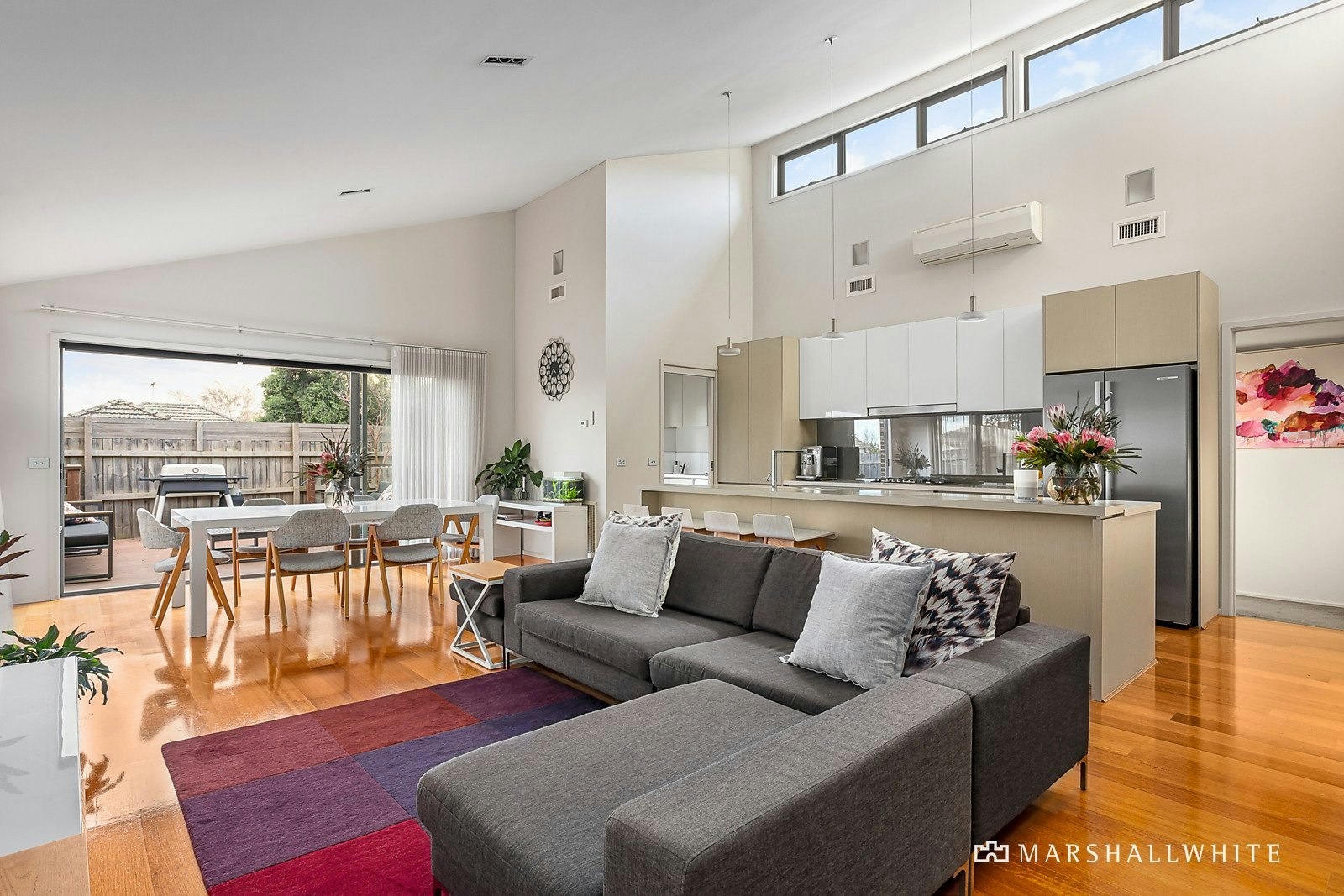 2/275 Elgar Road, Surrey Hills, VIC