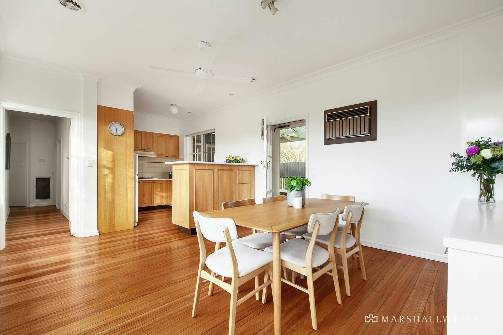 13 Serpentine Street, Mont Albert, VIC