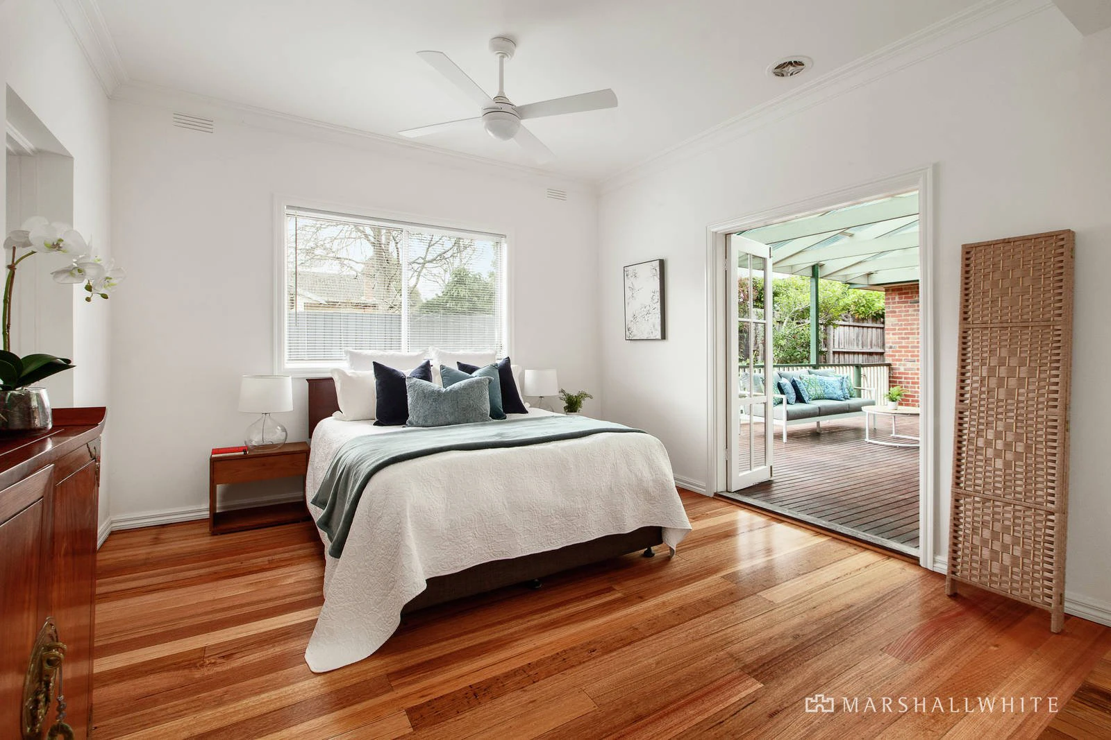 13 Serpentine Street, Mont Albert, VIC