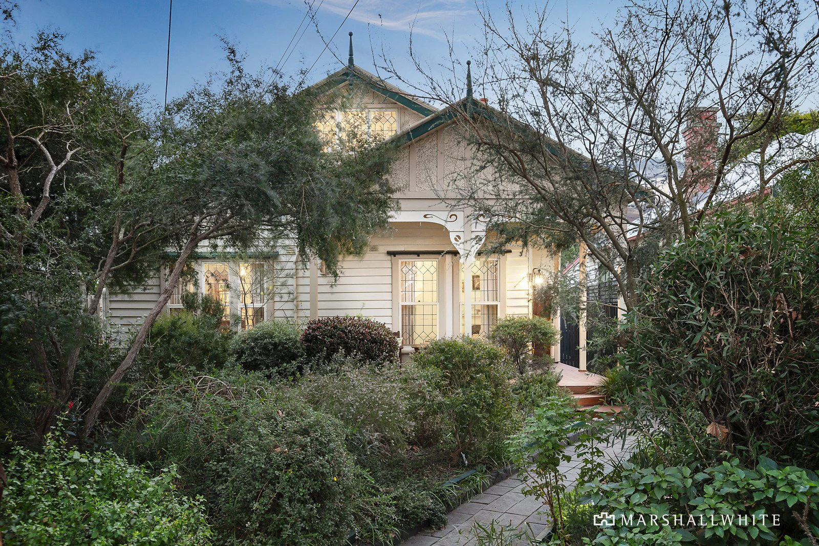 15 Emo Road, Malvern East, VIC