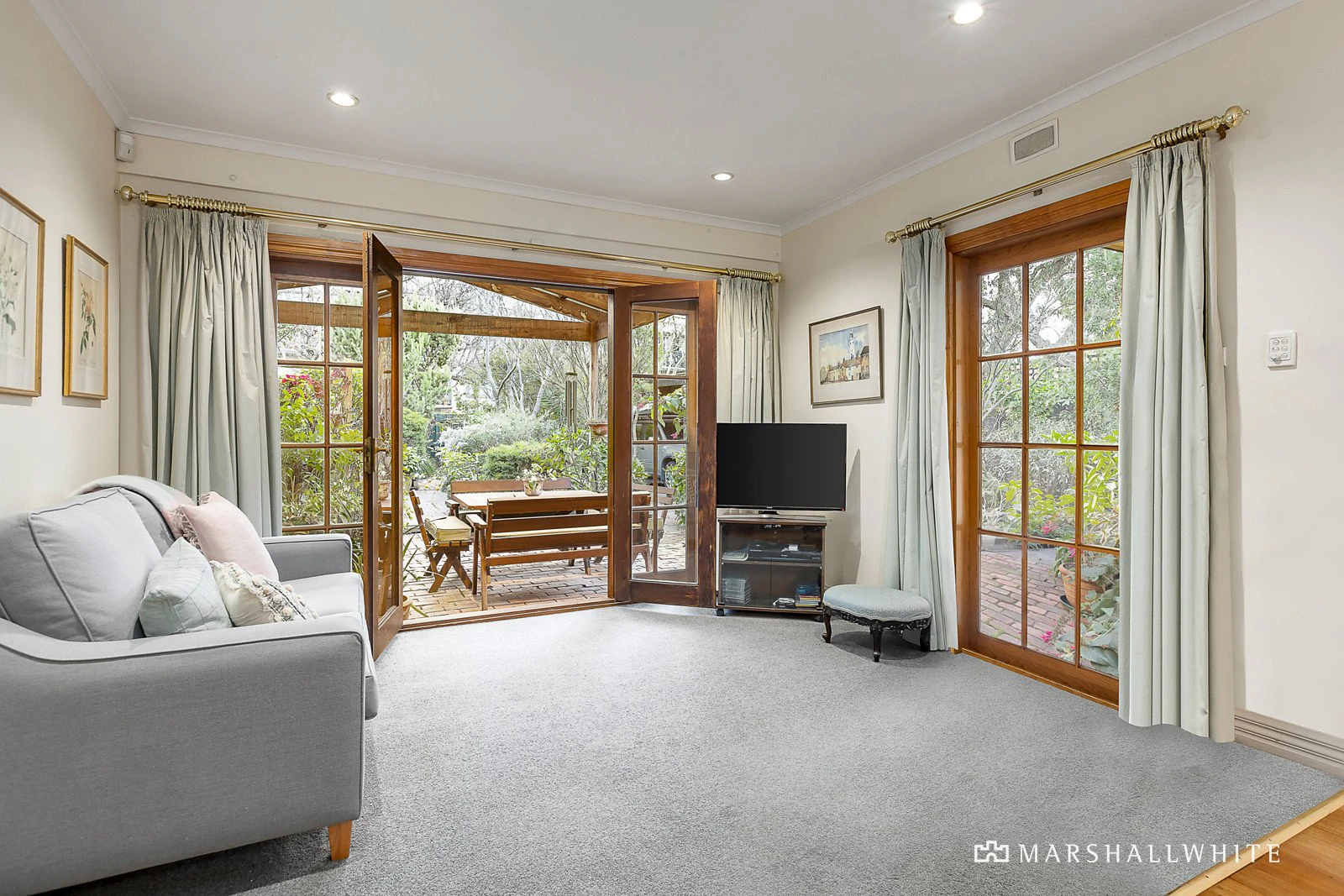 15 Emo Road, Malvern East, VIC