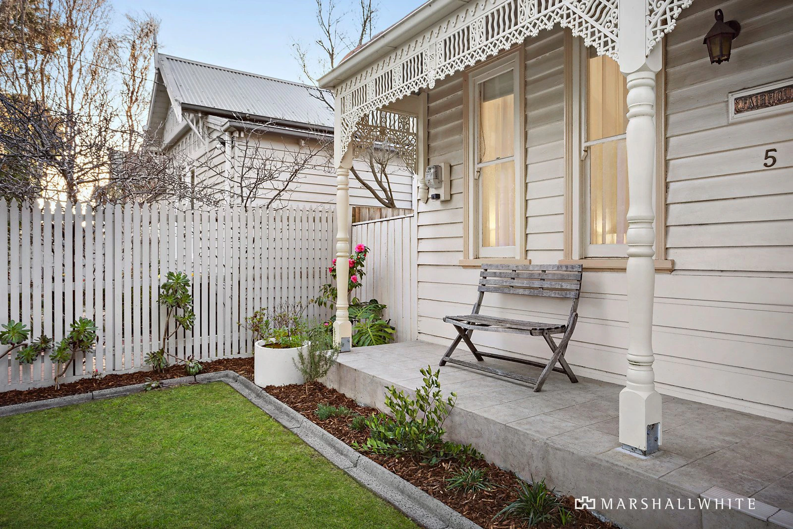 5 Munster Avenue, Carnegie, VIC