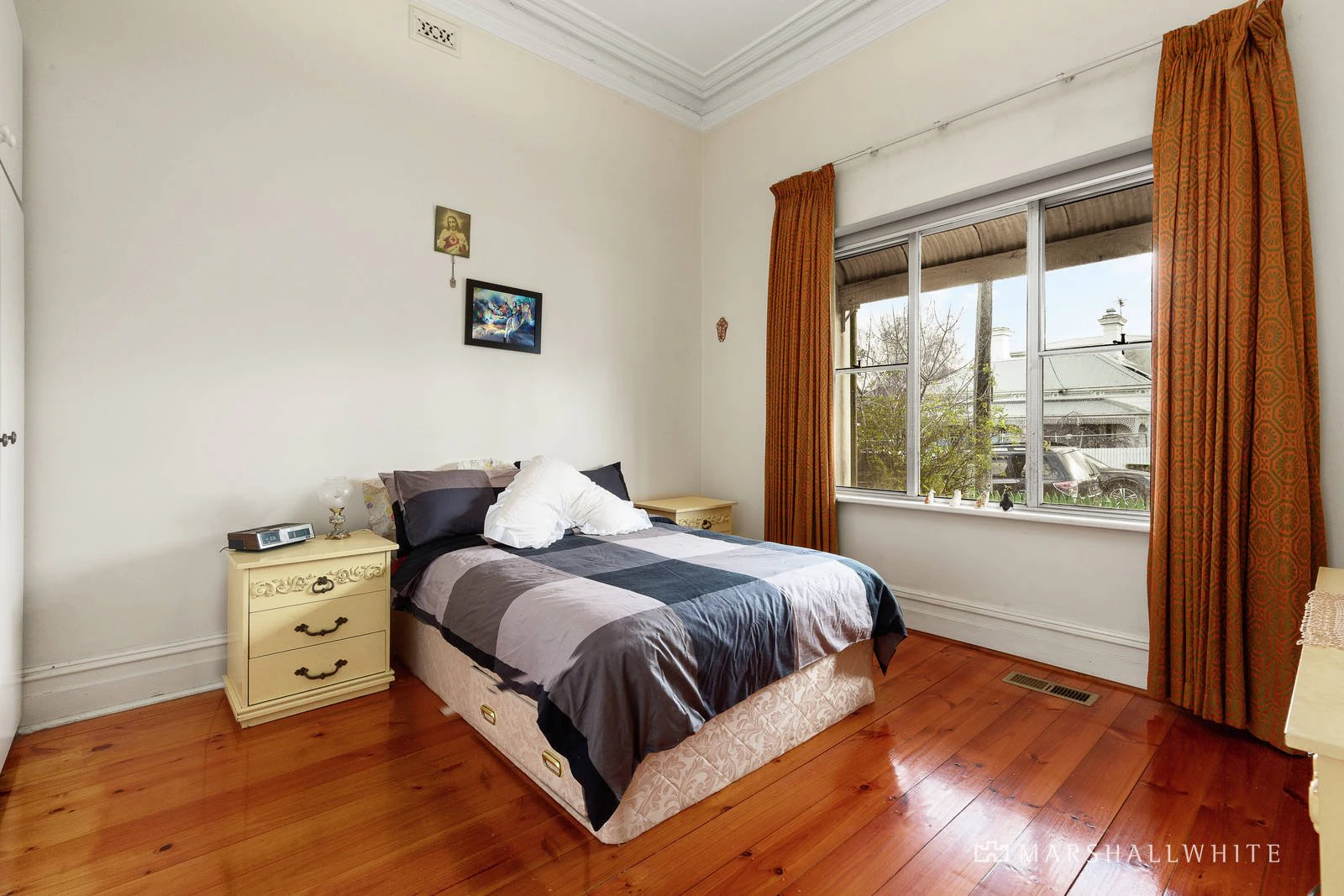 13 Salisbury Grove, Hawthorn, VIC