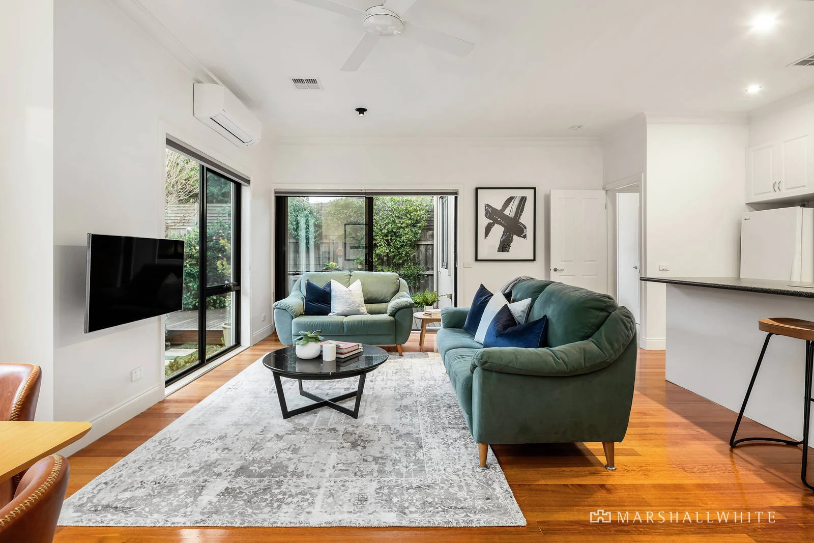 1 Selleck Lane, Glen Iris, VIC