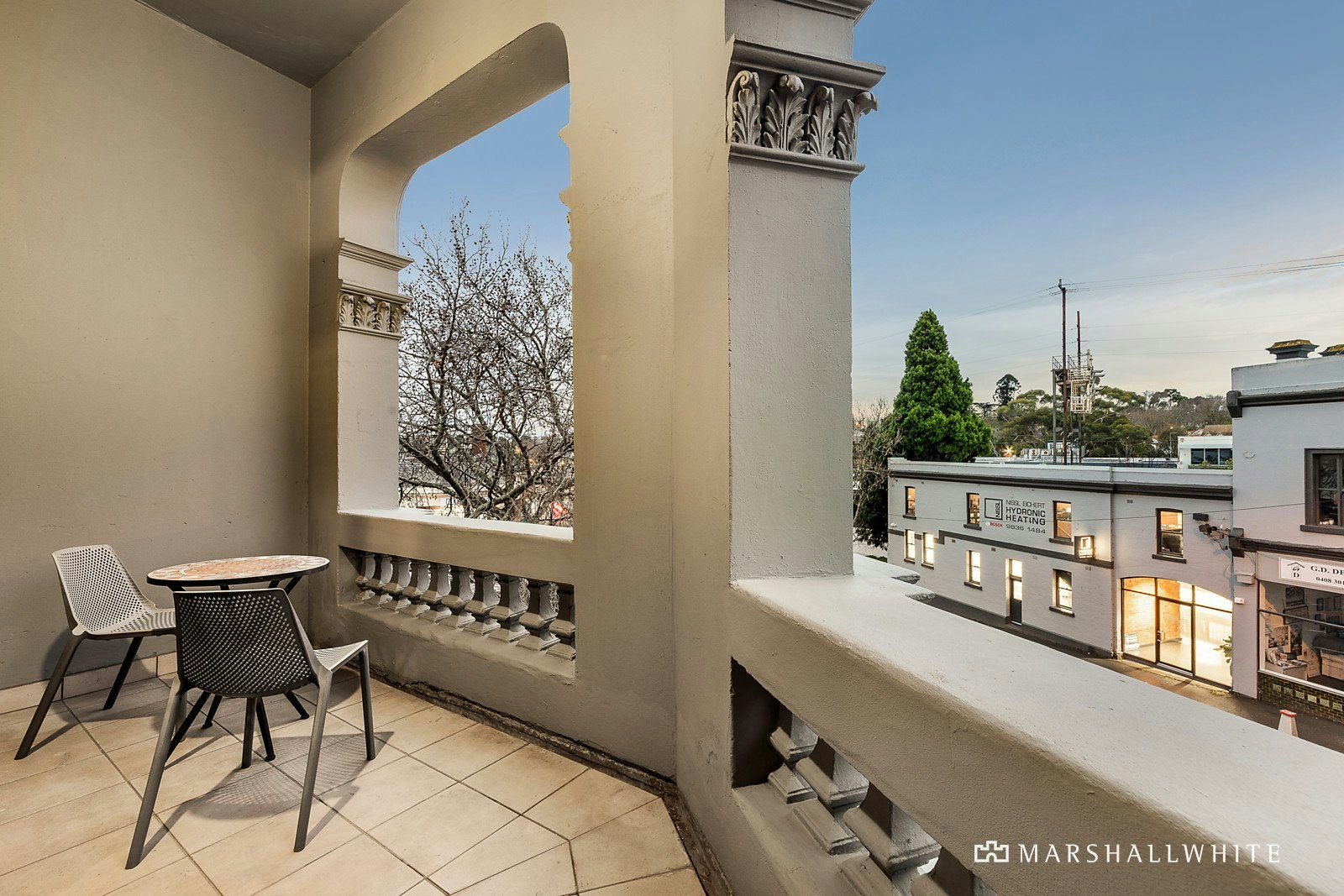 8/208 Canterbury Road, Canterbury, VIC