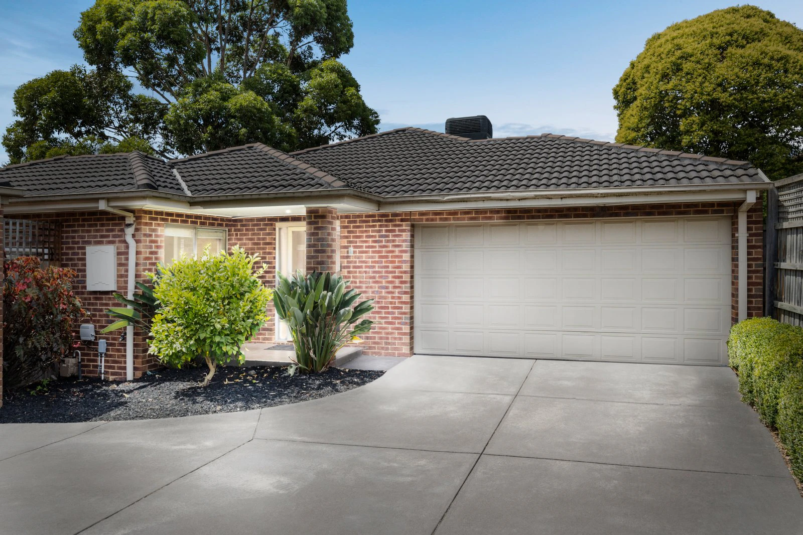 2/14 Saxton Street, Box Hill North, VIC