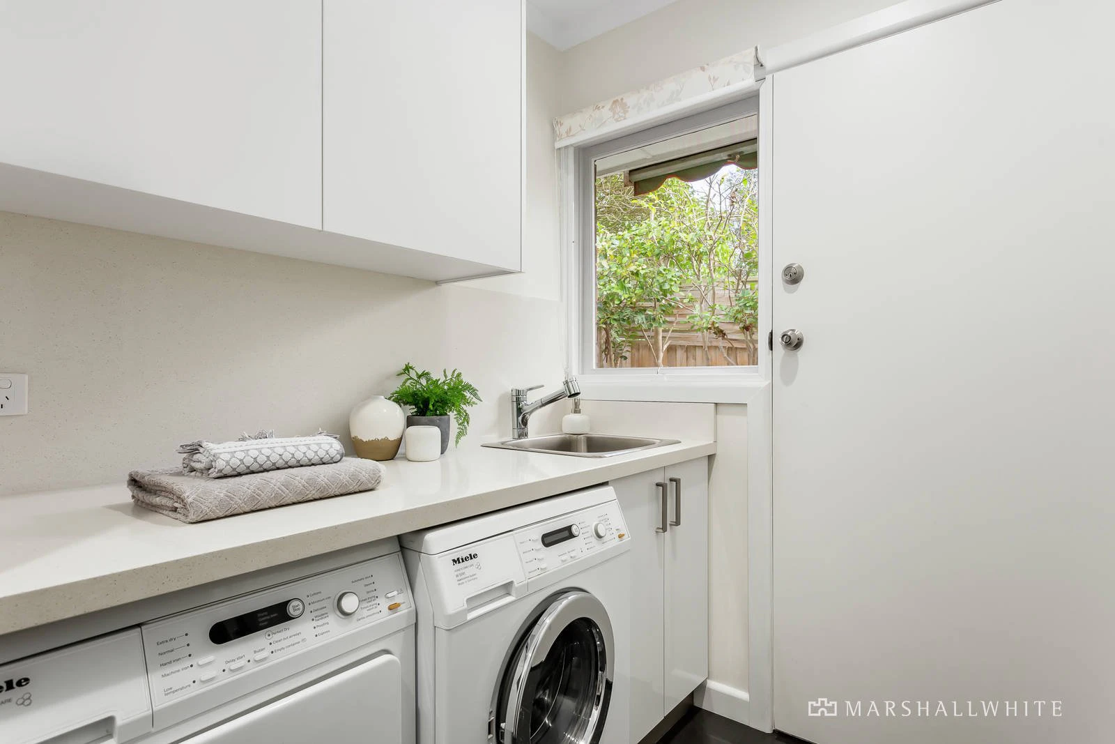 2/55 Park Road, Surrey Hills, VIC