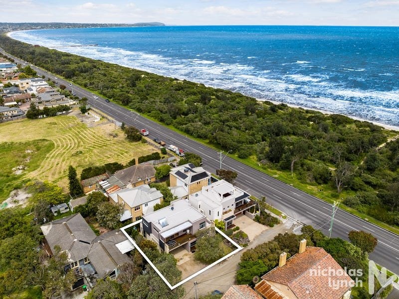 4 Wyatt Street, SEAFORD, VIC