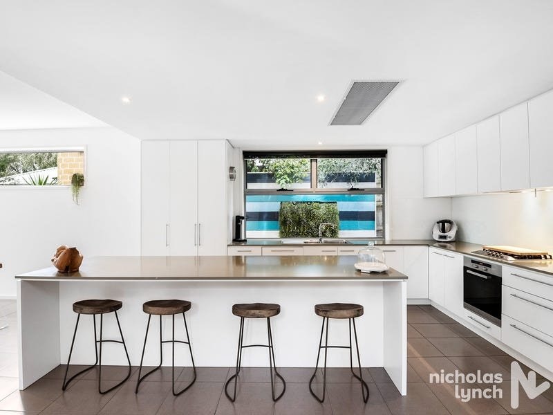 4 Wyatt Street, SEAFORD, VIC