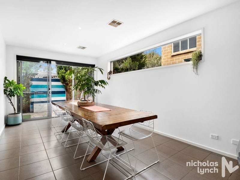 4 Wyatt Street, SEAFORD, VIC