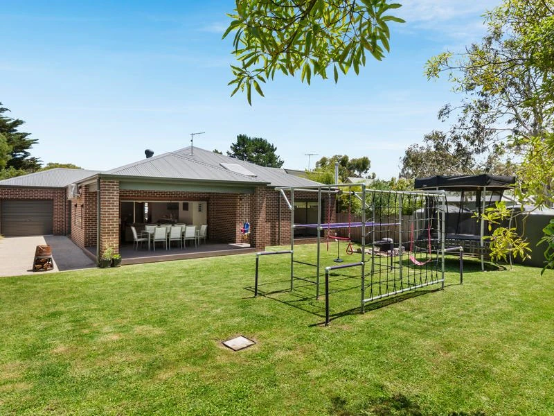 4 Springfield Road, MERRICKS, VIC