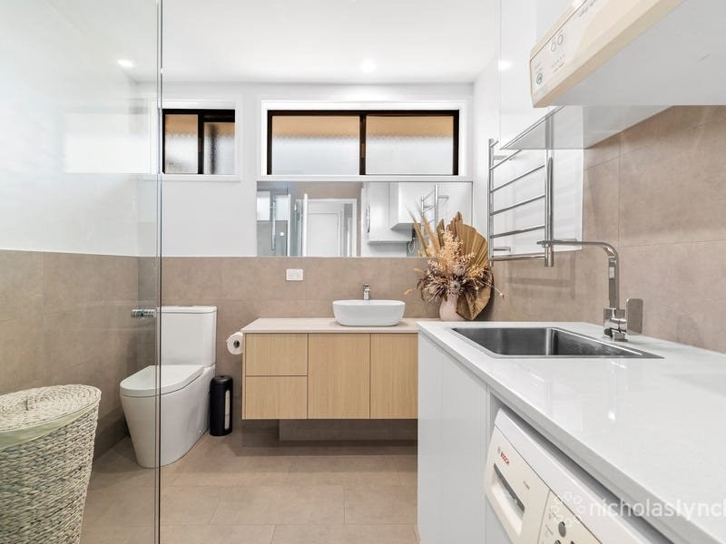 1/8-2 Bainbridge Avenue, SEAFORD, VIC