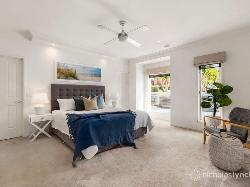 5 Brown Thornbill Court, LANGWARRIN, VIC