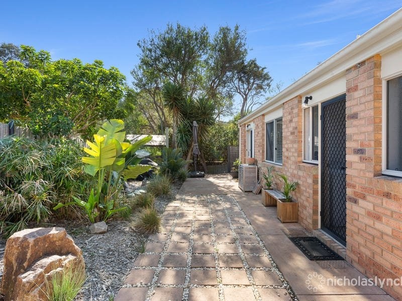 16 Bienias Crescent, TOOTGAROOK, VIC