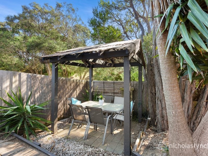 16 Bienias Crescent, TOOTGAROOK, VIC