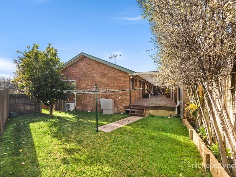 14 Streeton Court, SKYE, VIC