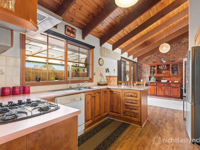 14 Streeton Court, SKYE, VIC