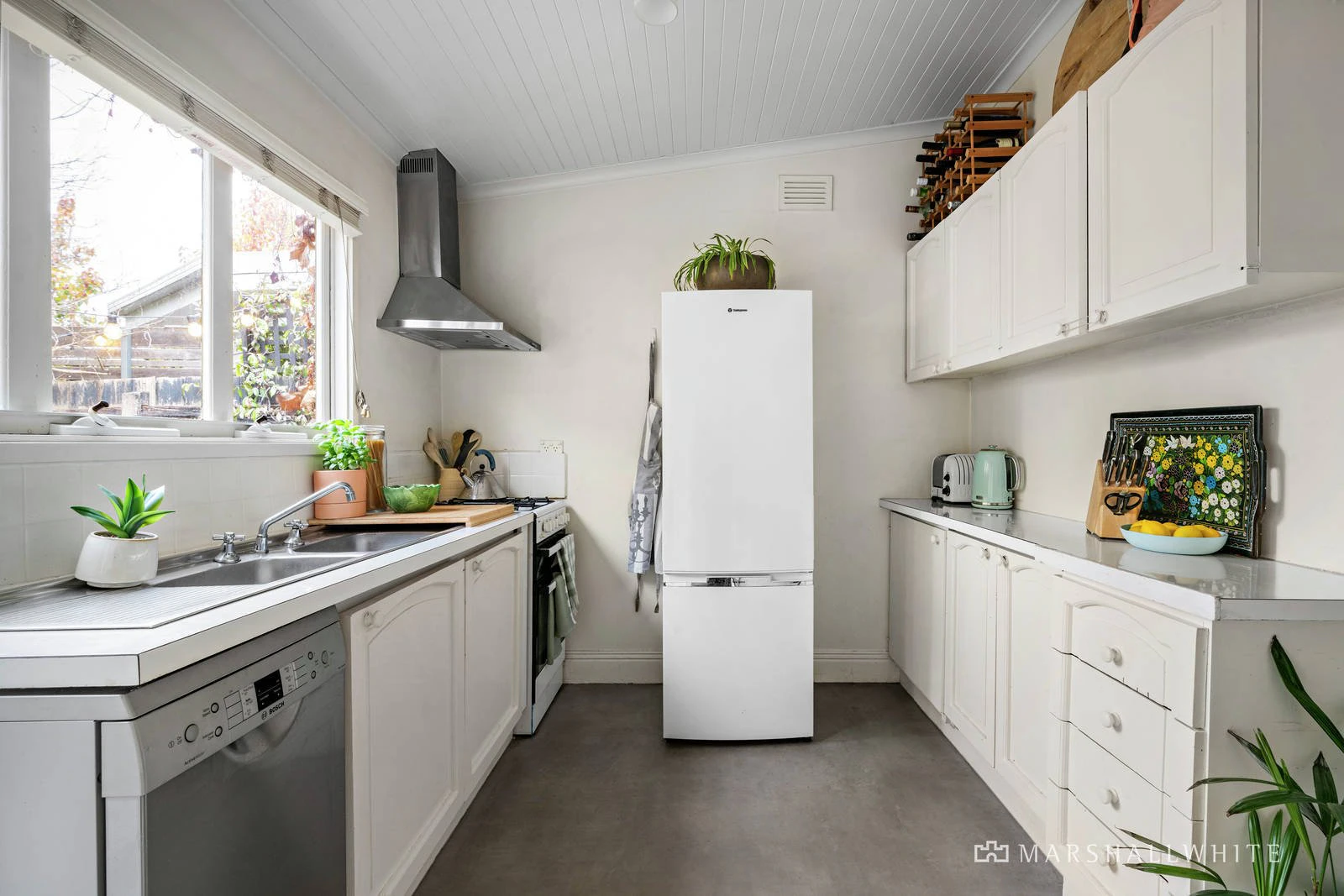 19 Malvern Grove, Caulfield North, VIC