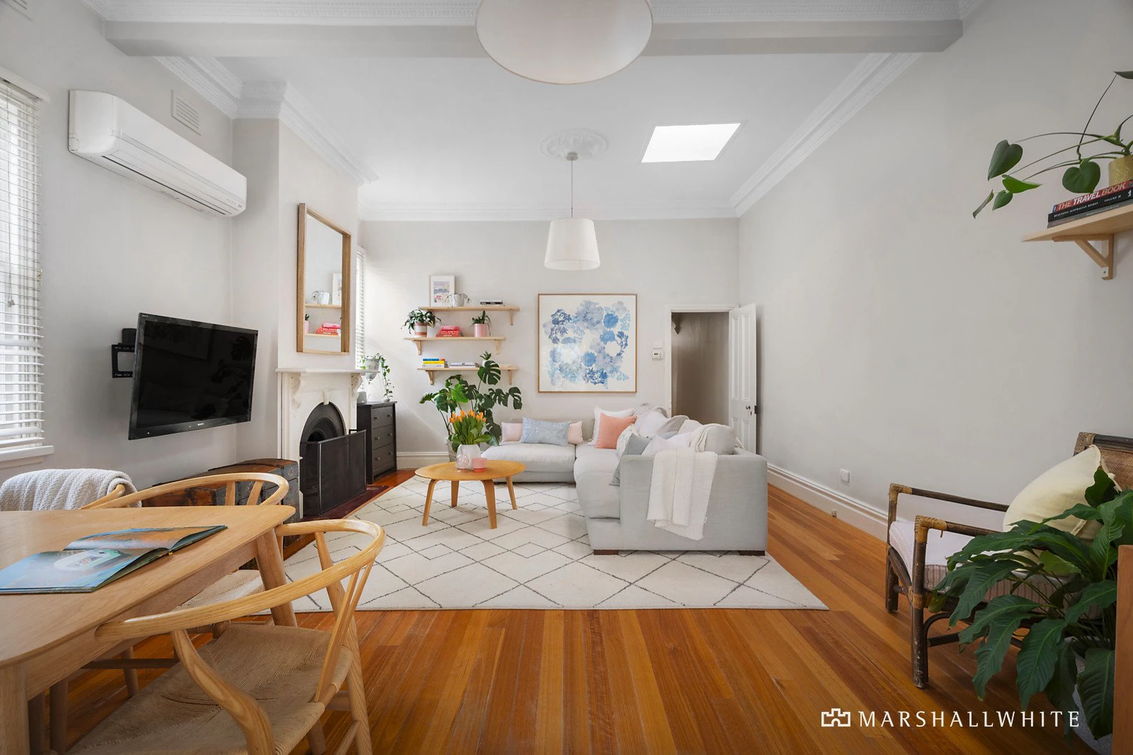 19 Malvern Grove, Caulfield North, VIC