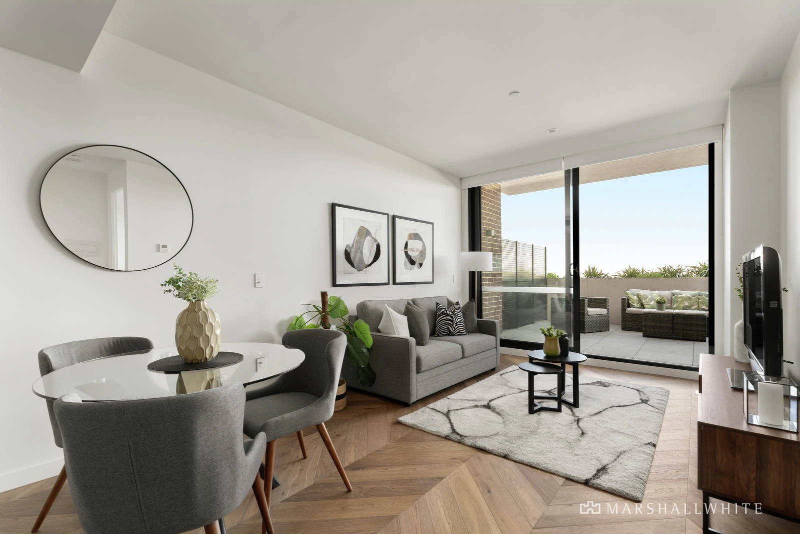 205/908 Doncaster Road, Doncaster East, VIC