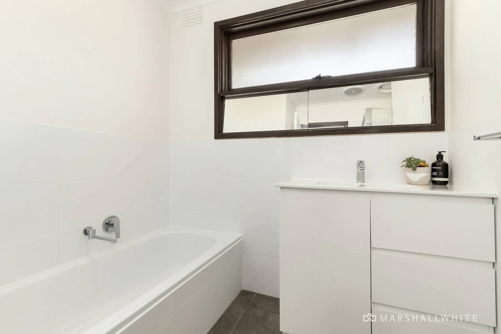 2/56 Red Bluff Street, Black Rock, VIC