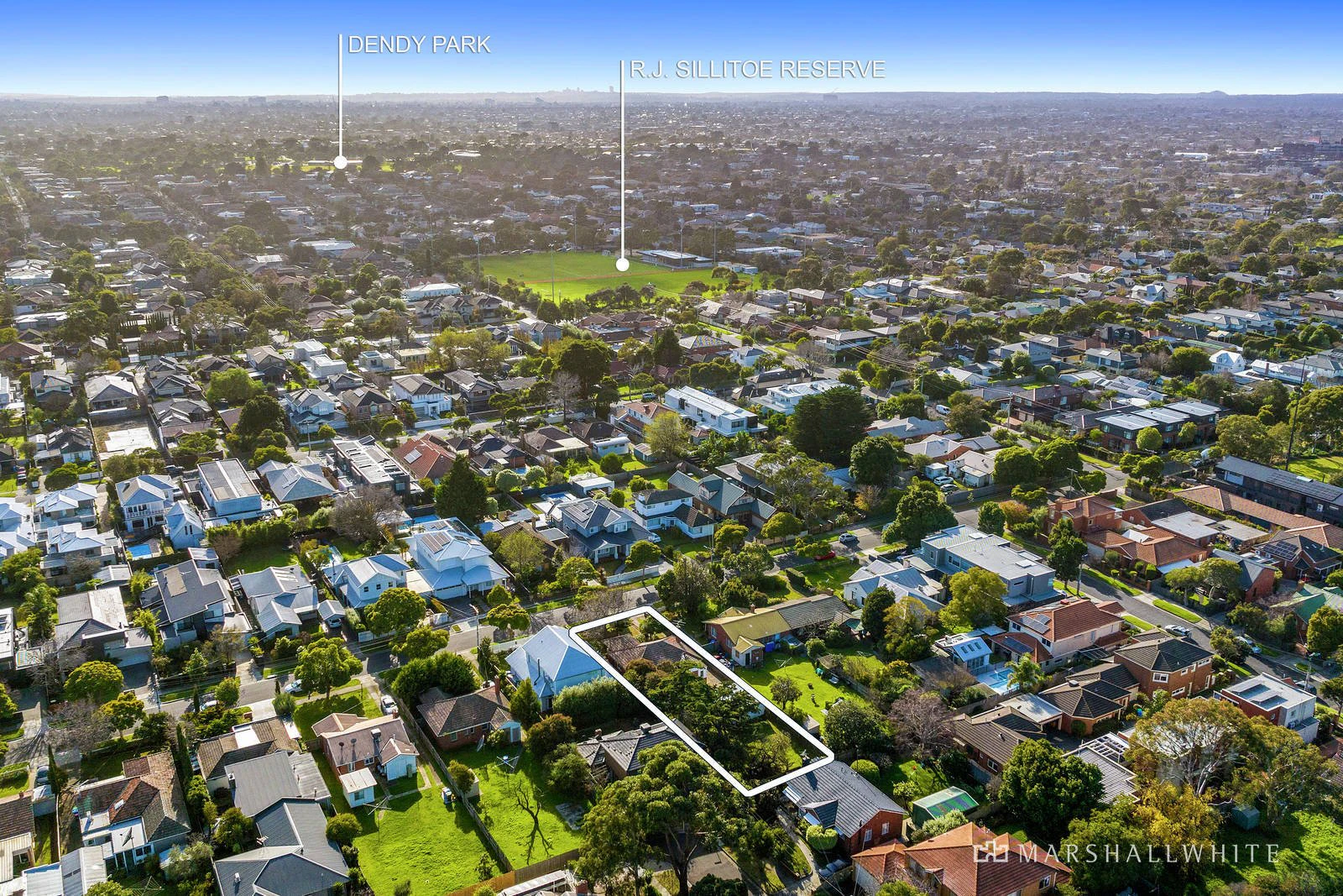 56 Raynes Park Road, Hampton, VIC