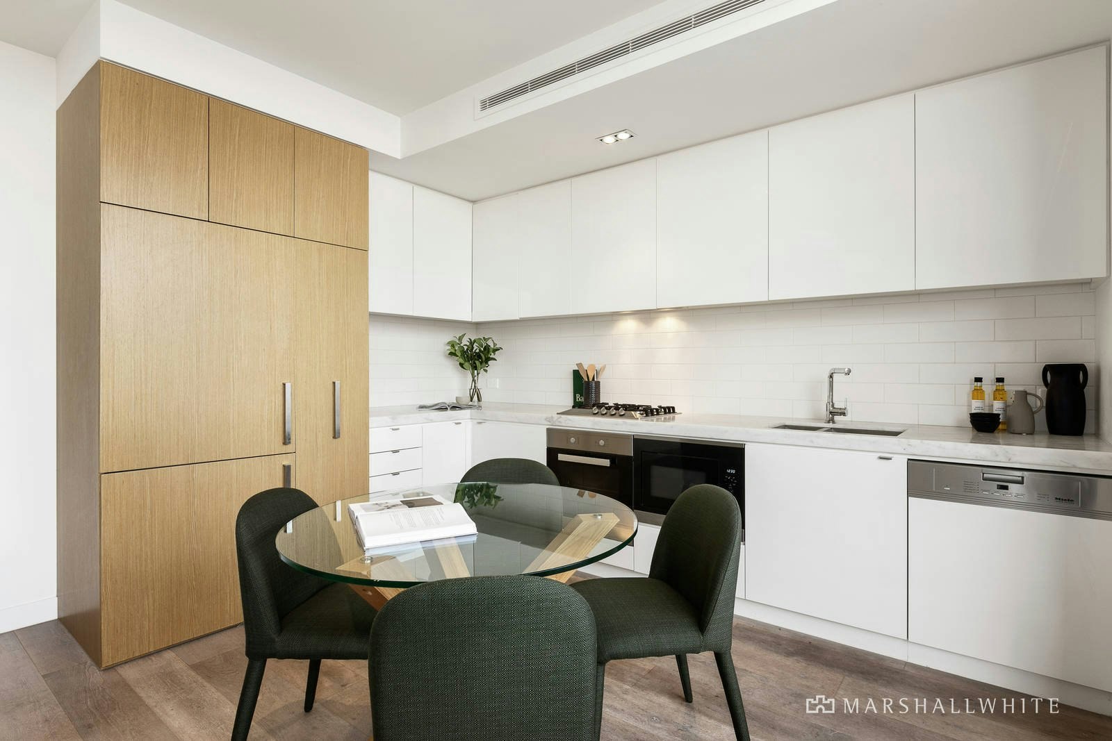 203/2 Cromwell Road, South Yarra, VIC