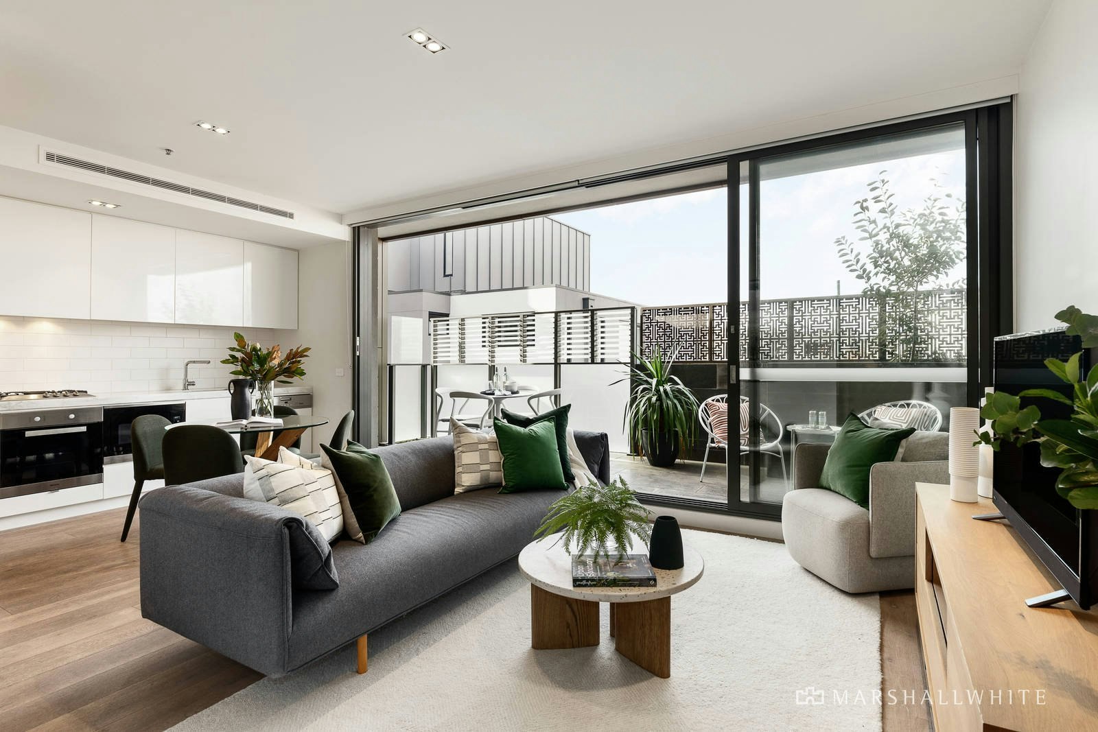 203/2 Cromwell Road, South Yarra, VIC