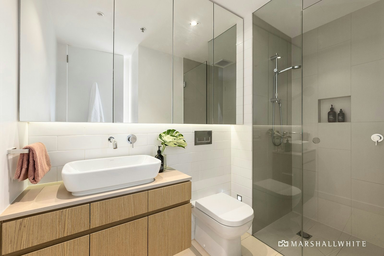 203/2 Cromwell Road, South Yarra, VIC