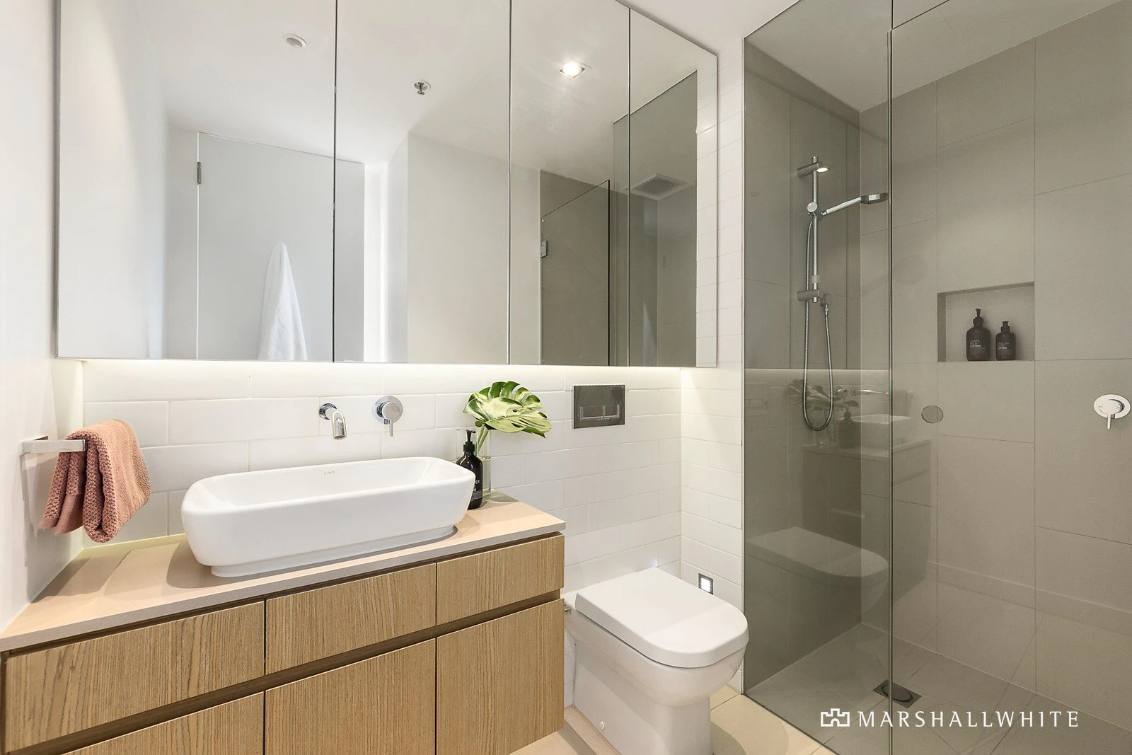 203/2 Cromwell Road, South Yarra, VIC