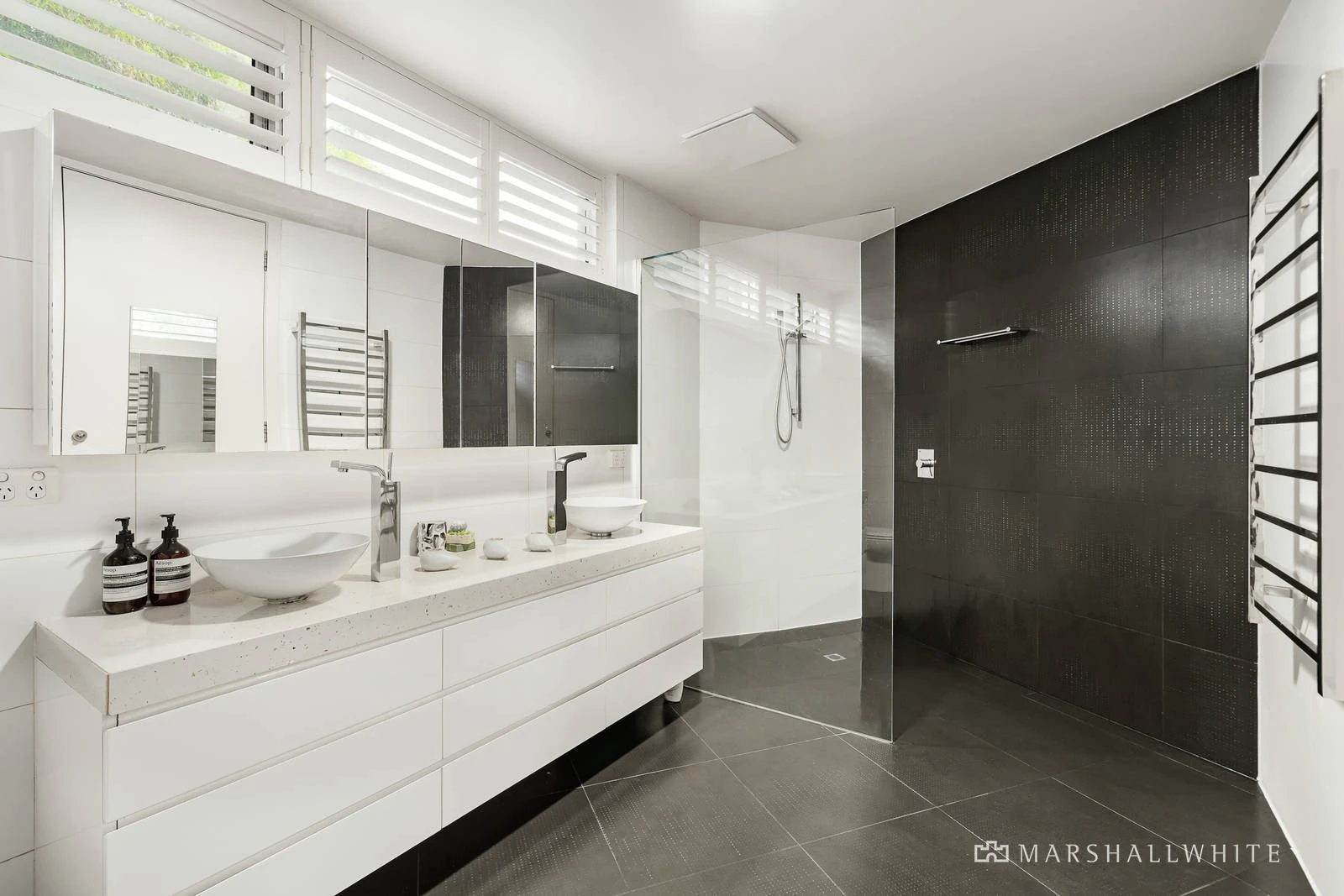 2/33 Alexandra Avenue, South Yarra, VIC
