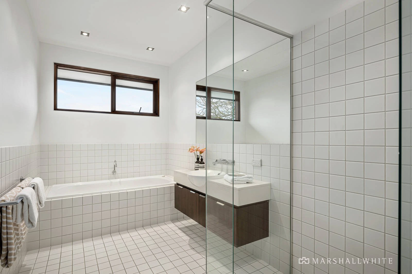 2/6 Davis Avenue, Camberwell, VIC