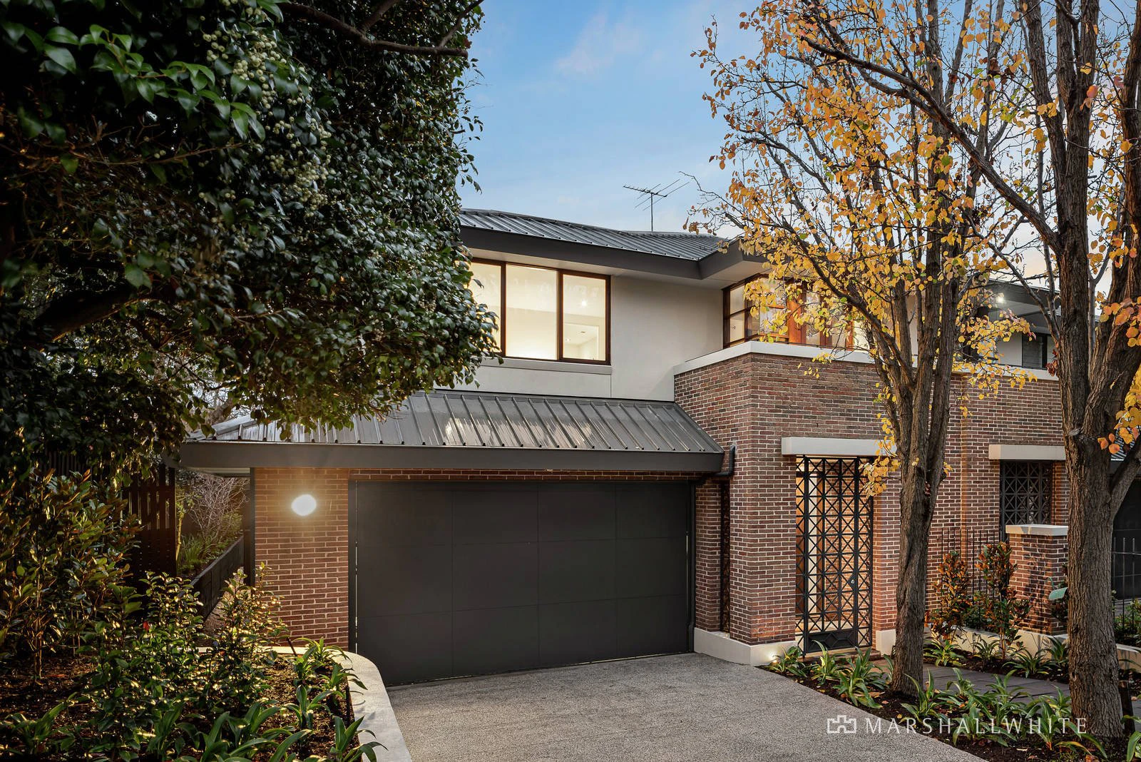 2/6 Davis Avenue, Camberwell, VIC