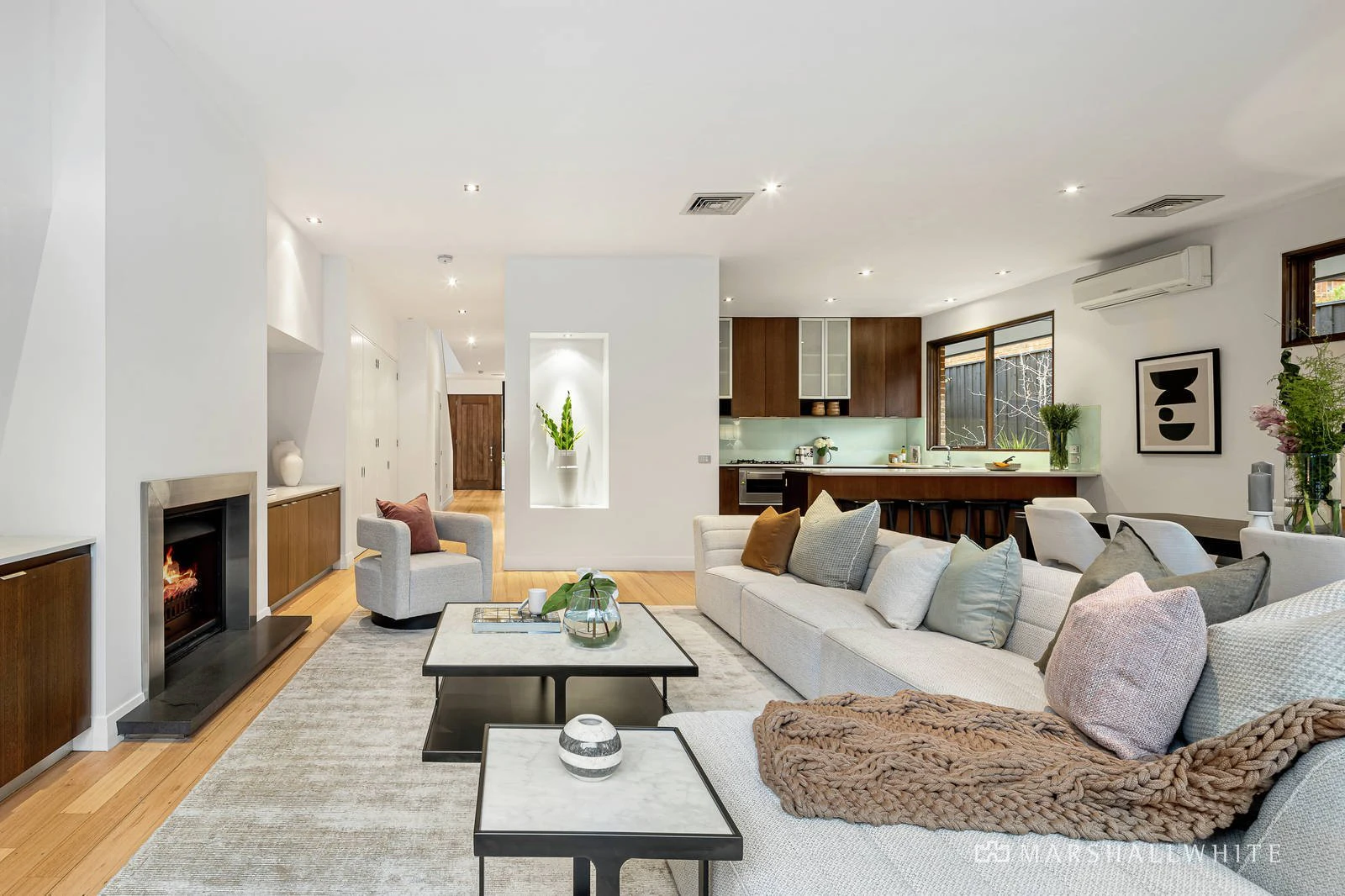 2/6 Davis Avenue, Camberwell, VIC