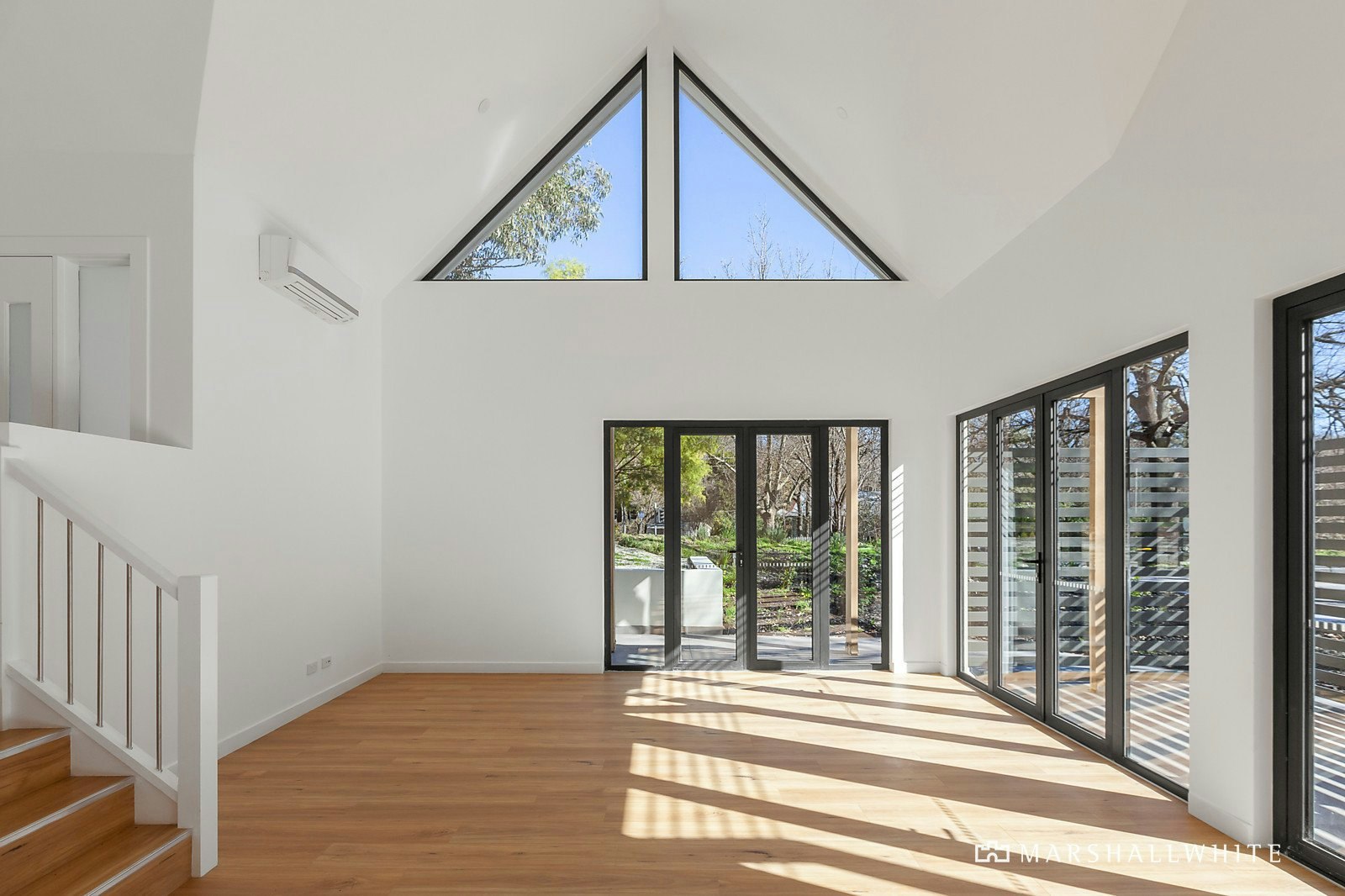 8/706 Main Road, Eltham, VIC