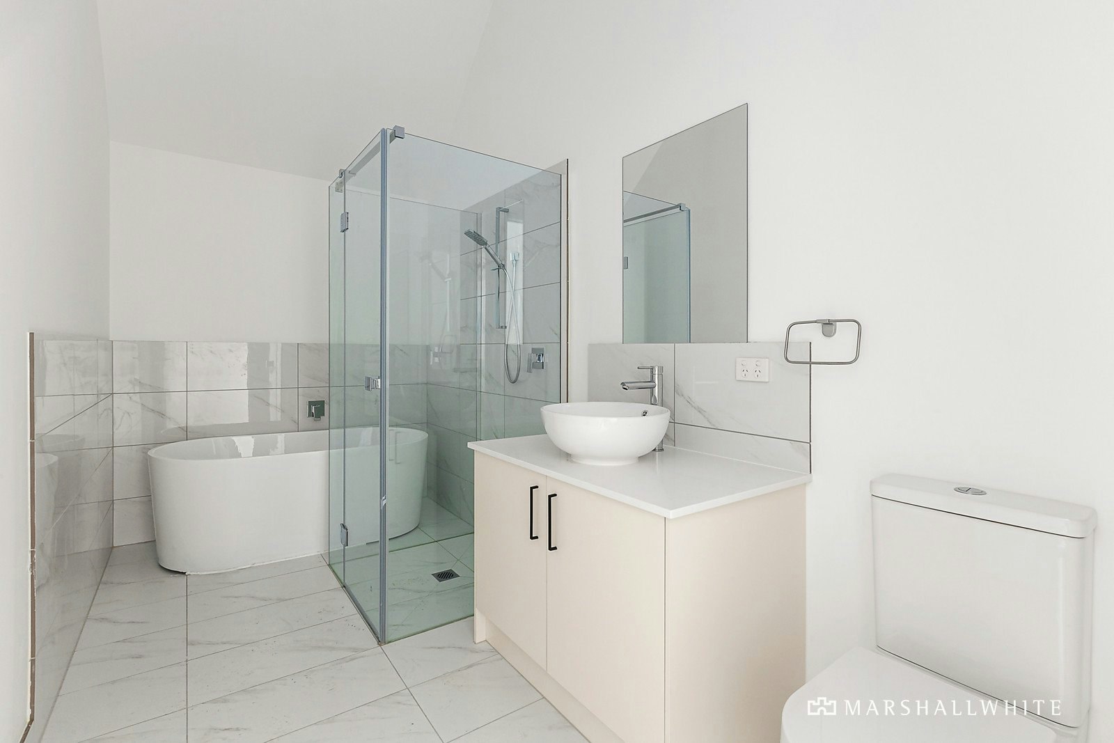 8/706 Main Road, Eltham, VIC