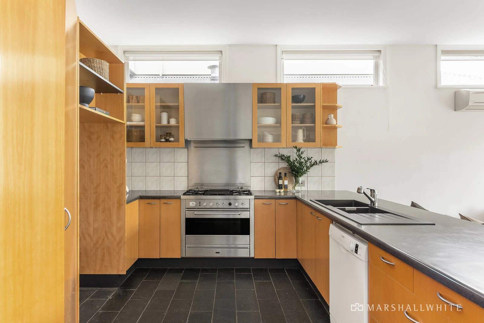 32 Russell Street, Camberwell, VIC