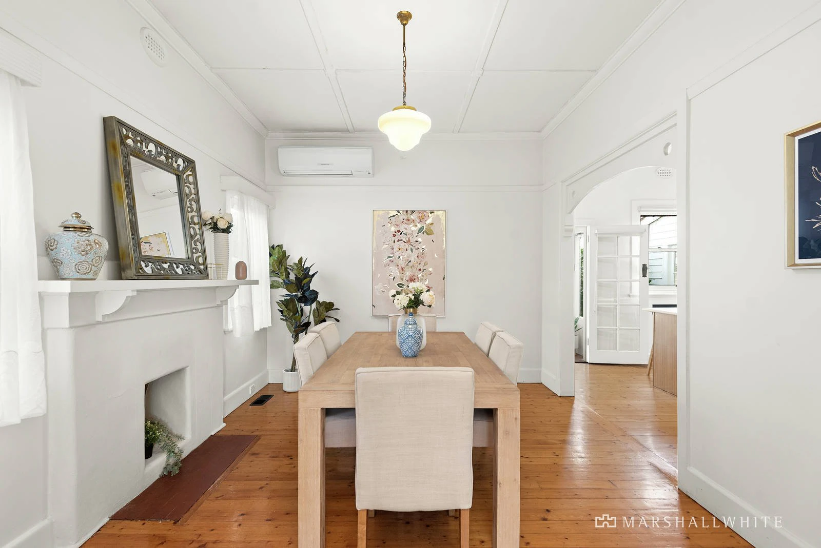 55 Bennett Parade, Kew East, VIC