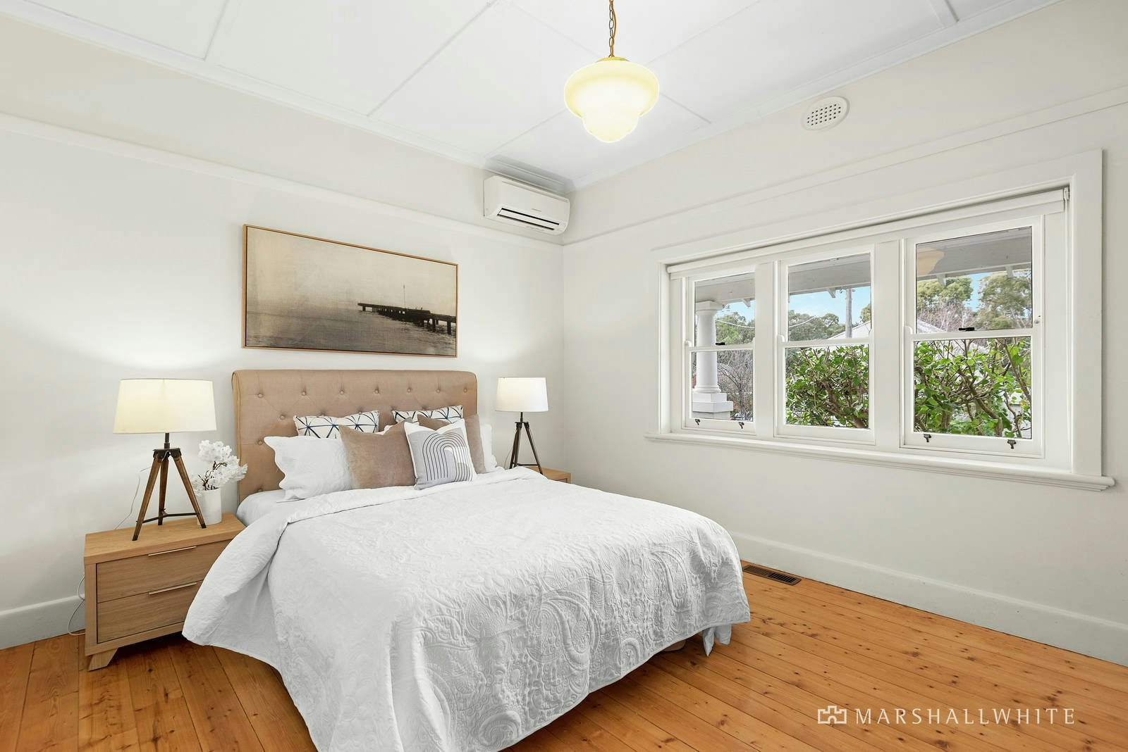 55 Bennett Parade, Kew East, VIC